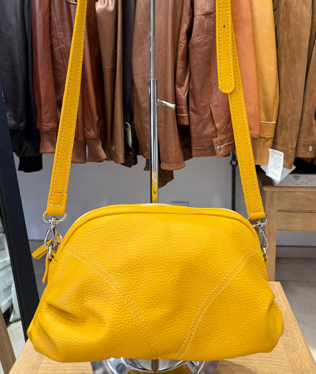 Sac Caro en cuir vachette jaune — Iphigénie Paris